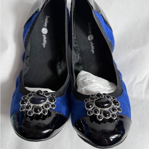 NIB Lindsay Phillips Tracy Ballet Flats Blue Embellished Cap Toe Shoes Sz 7 - Picture 1 of 9